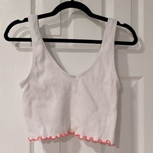 XL Colsie white cropped tank with orange trim (Runs small)